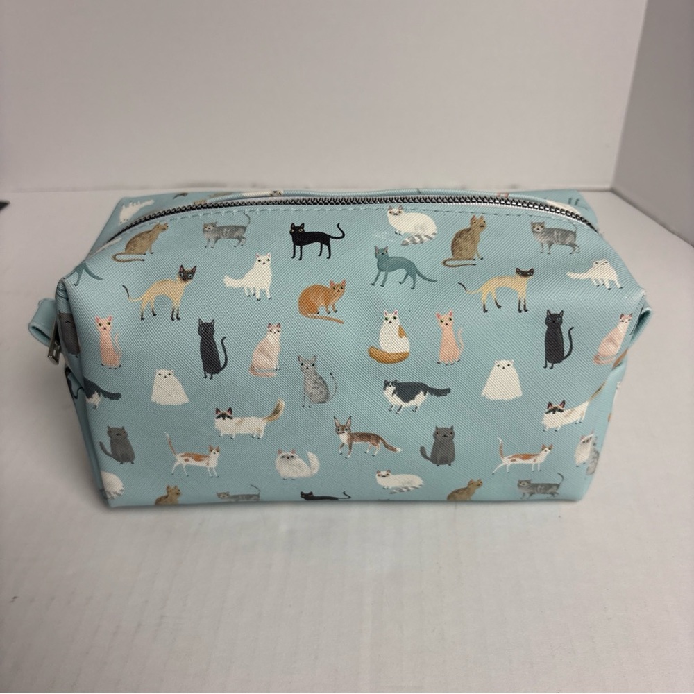 Quirky Cats By OCS Designs Cosmetic Makeup Bag Zipper Pouch Travel Kitties Fluff